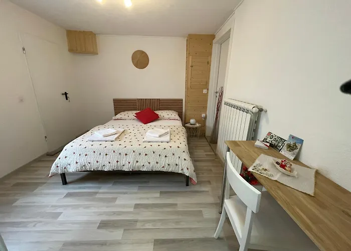 Enaj Alojamento de Acomodação e Pequeno-almoço *