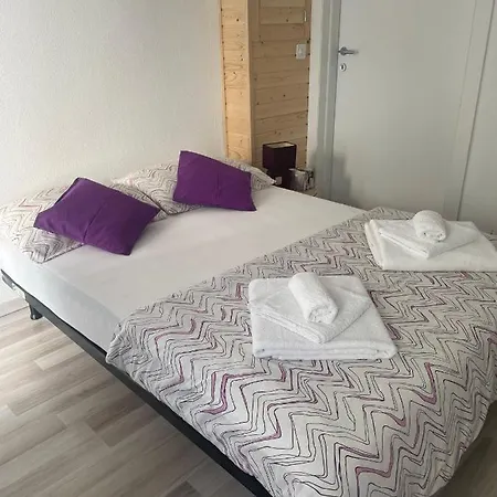 Bed & Breakfast Enaj